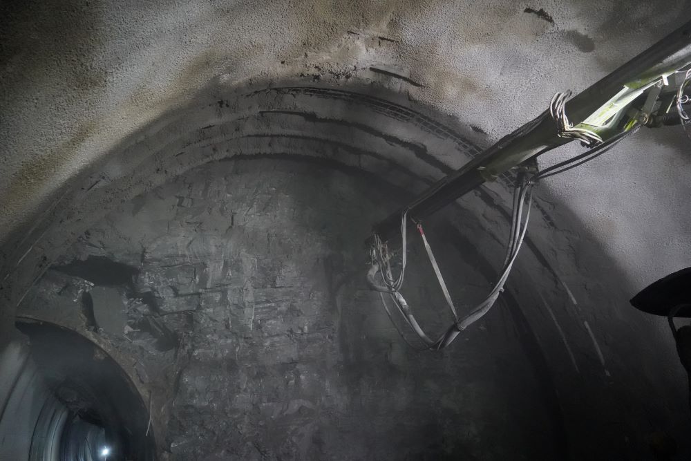 隧道建設中的混凝土施工技術：從初期支護到二次襯砌(圖1)